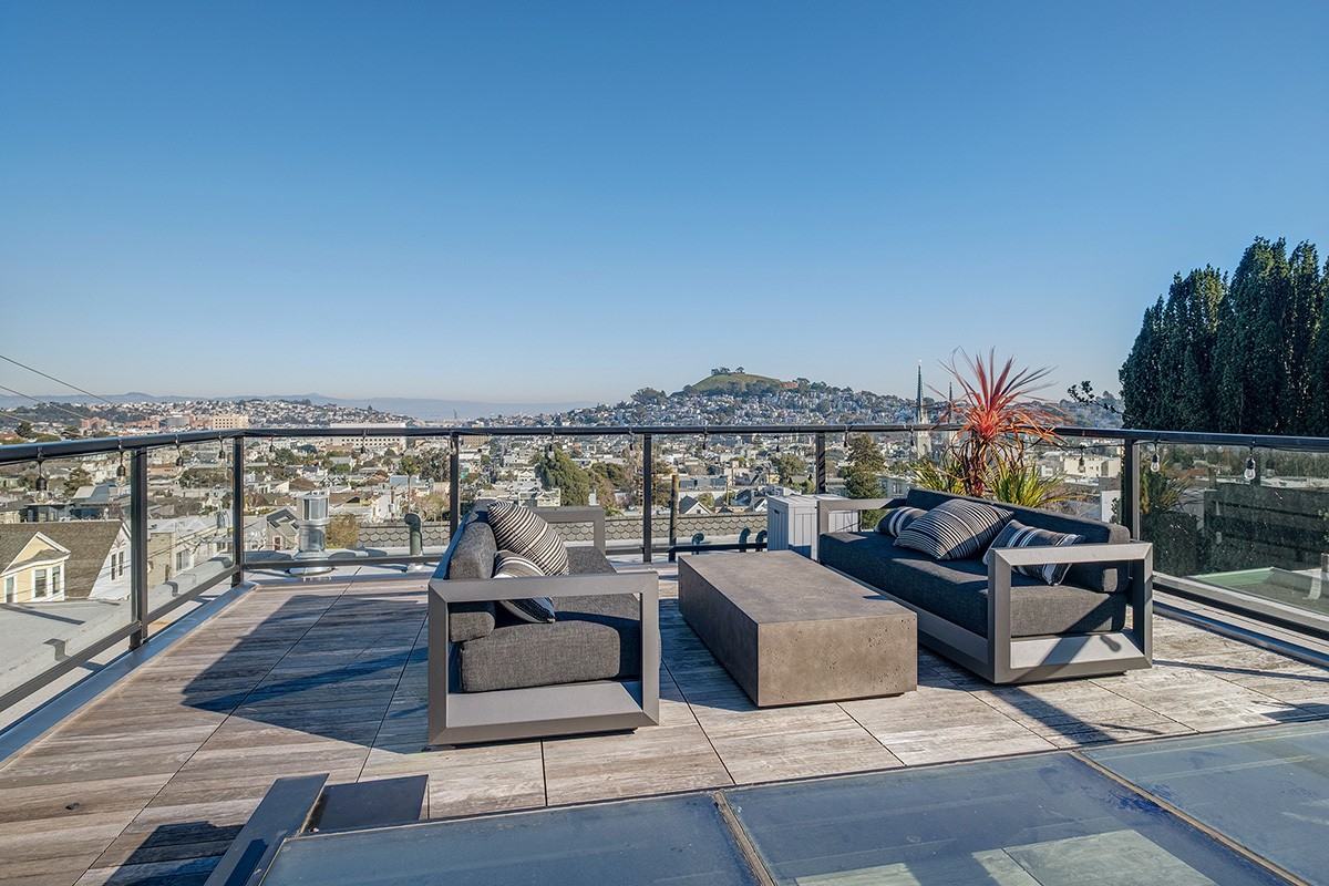 463 Duncan St - Photo 4 of 38