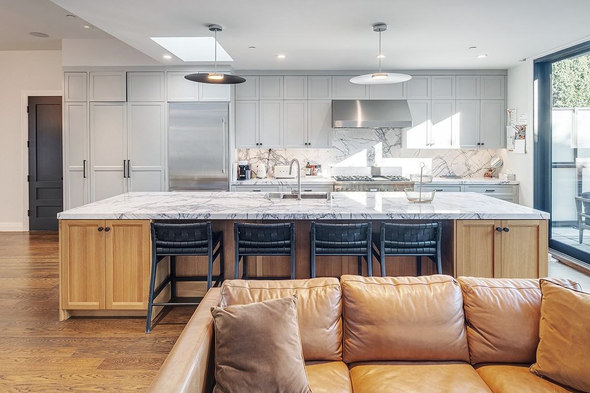 463 Duncan St - Photo 7 of 38