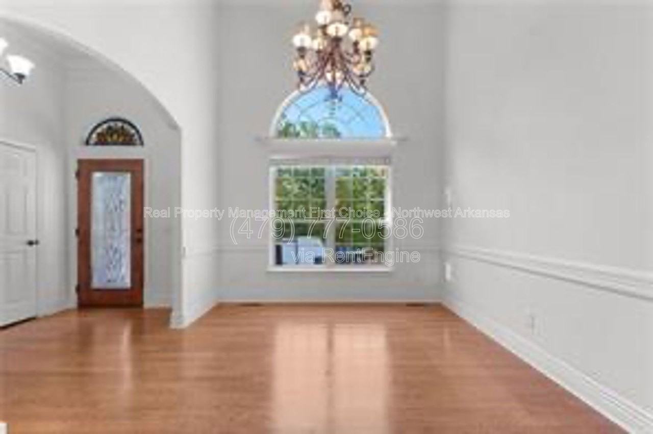 1 Dent Ln - Photo 3 of 13