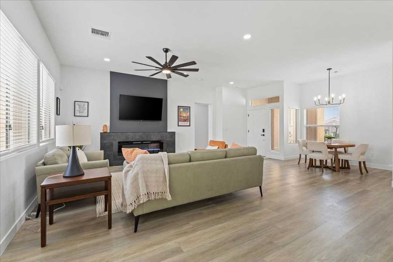 10624 Grand Cypress Ave - Photo 4 of 24