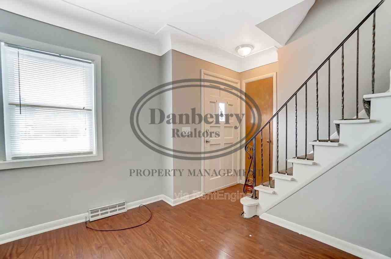 1115 Secor Rd #1 - Photo 4 of 43