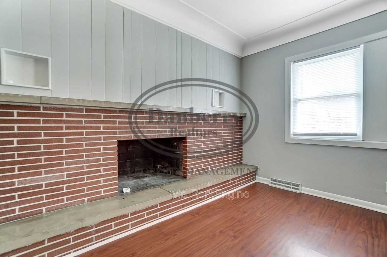 1115 Secor Rd #1 - Photo 7 of 43