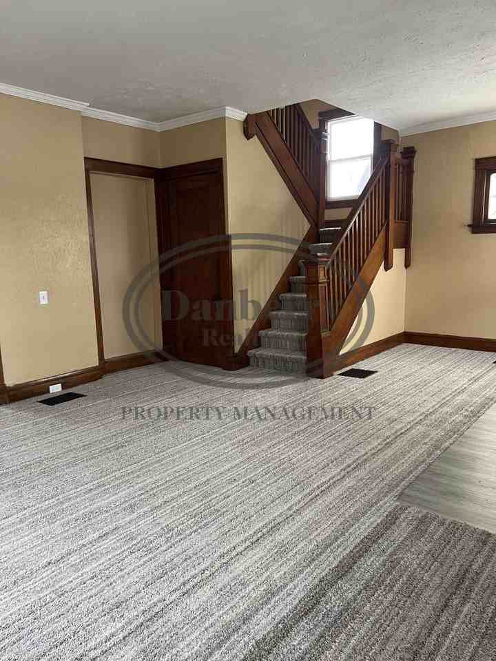 2416 Lawton Ave #1 - Photo 3 of 15