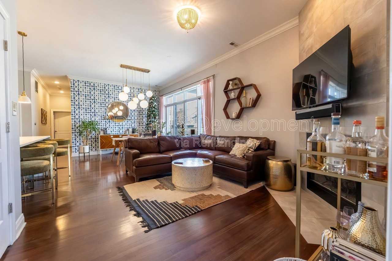 852 N Damen Ave #2C - Photo 7 of 20