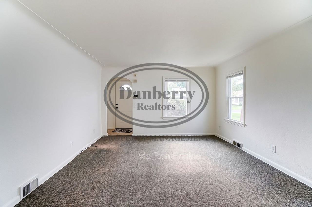 919 Brookley Blvd #1 - Photo 3 of 39