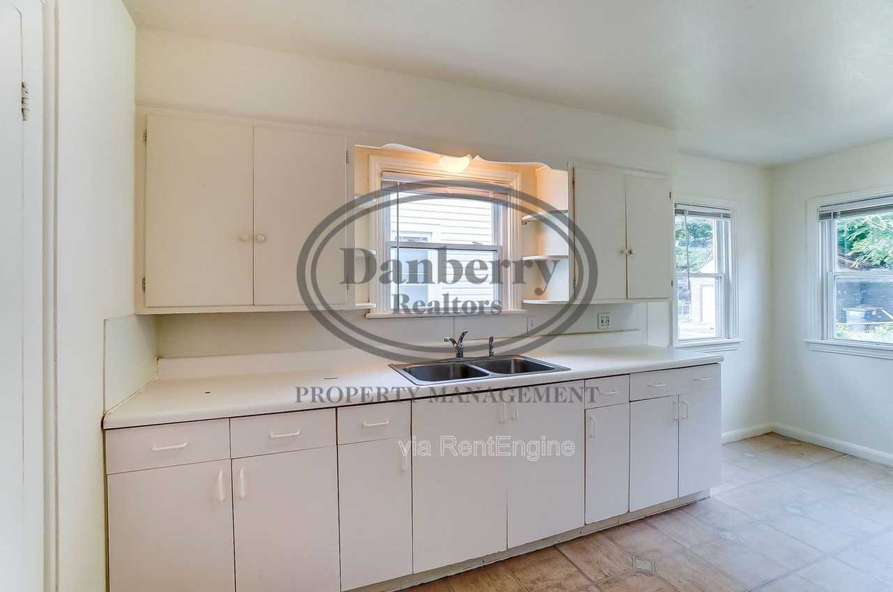 919 Brookley Blvd #1 - Photo 7 of 39