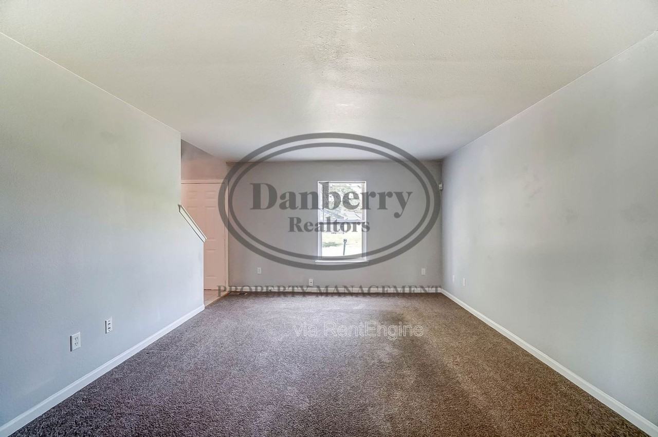 3733 Willow Run Dr #1 - Photo 3 of 50