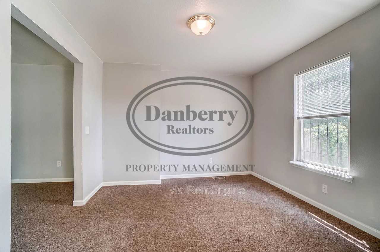 3733 Willow Run Dr #1 - Photo 7 of 50