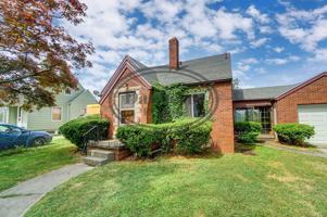 featured image of 347 Darrow Ave #1