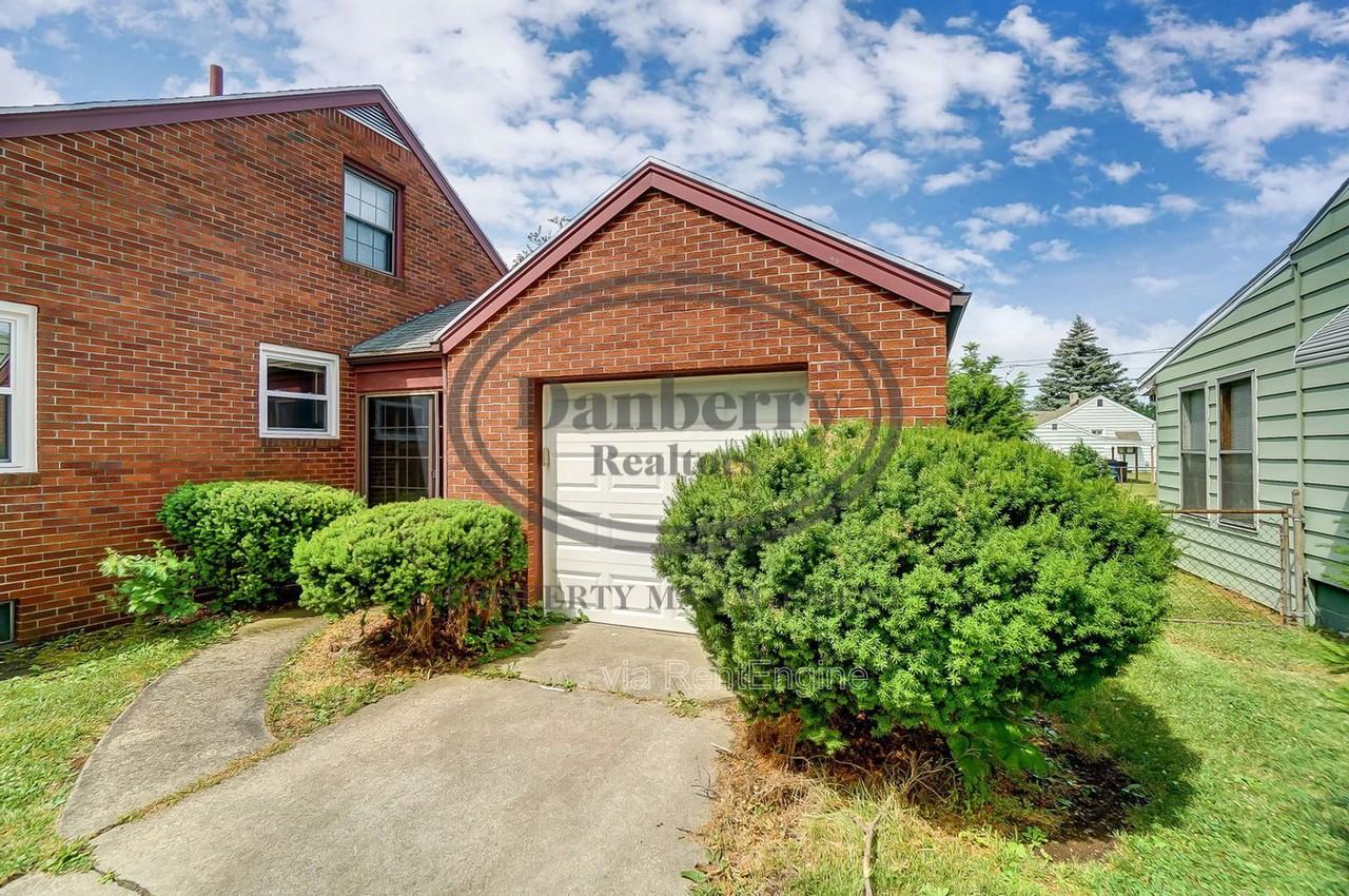 347 Darrow Ave #1 - Photo 3 of 43