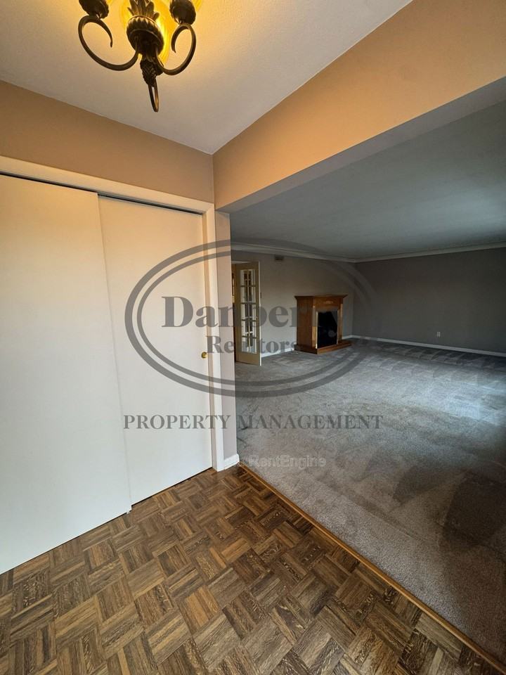 4258 County Road 140 - Photo 2 of 23