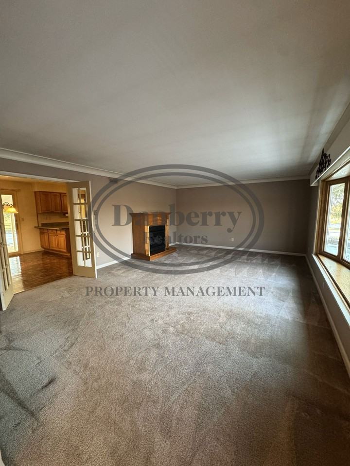 4258 County Road 140 - Photo 3 of 23