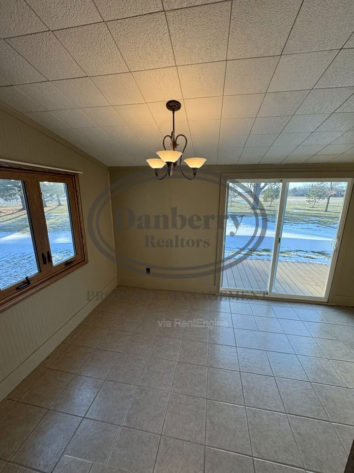 4258 County Road 140 - Photo 4 of 23