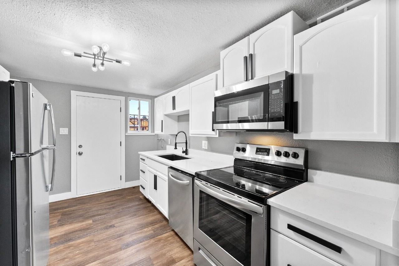 1100 Rosemary St #3 - Photo 4 of 18