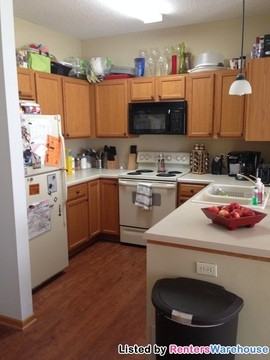 689 Kingfisher Ln #j - Photo 2 of 14