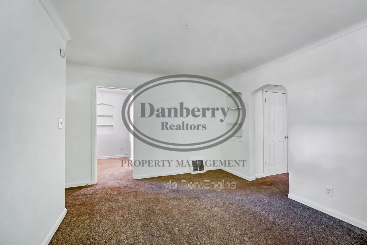 1132 Brookley Blvd #1 - Photo 6 of 42