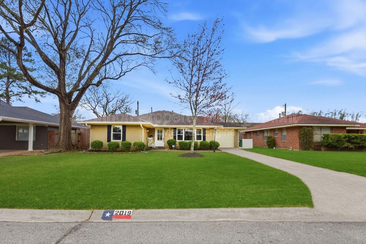 2019 Brimberry St - Photo 5 of 50