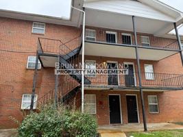 featured image of 5540 N Broadway St #09