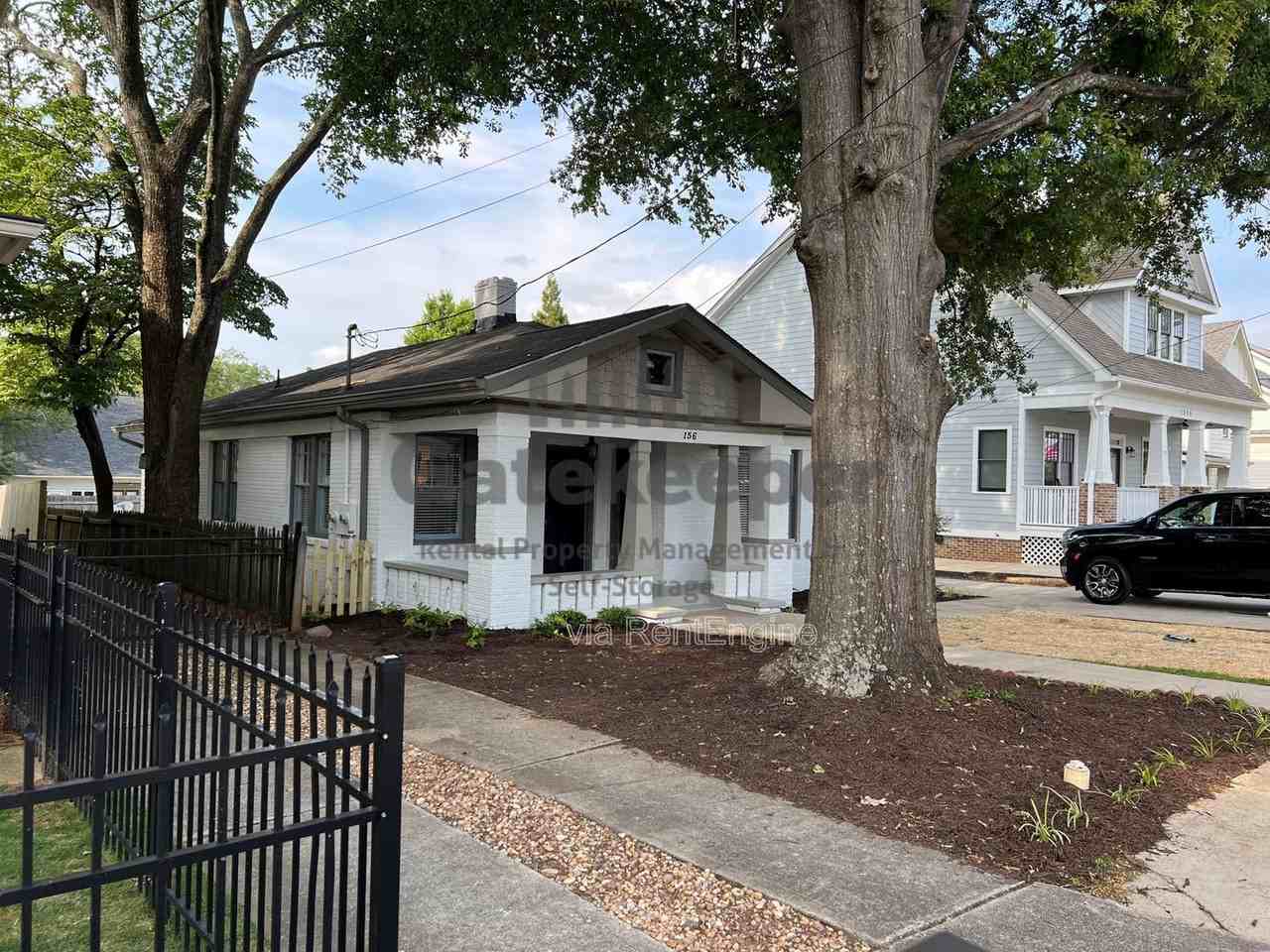 1565 Walker Ave #B - Photo 2 of 15