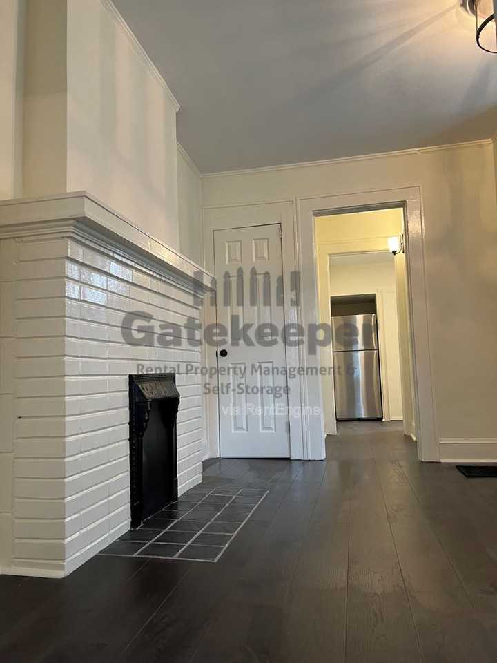 1565 Walker Ave #B - Photo 7 of 14