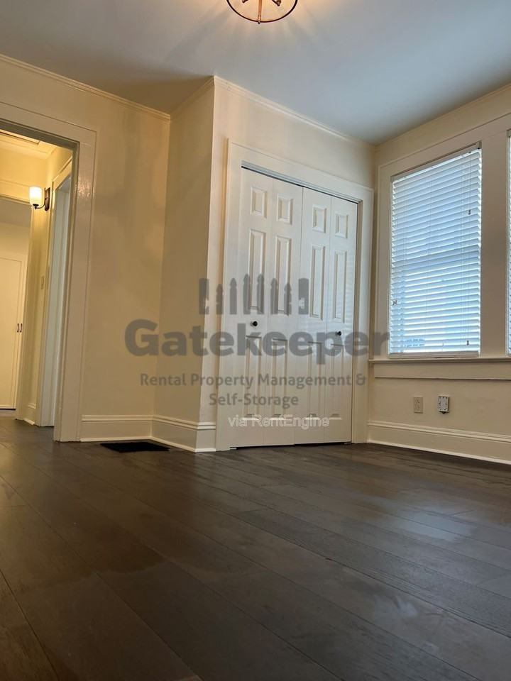 1565 Walker Ave #B - Photo 7 of 15