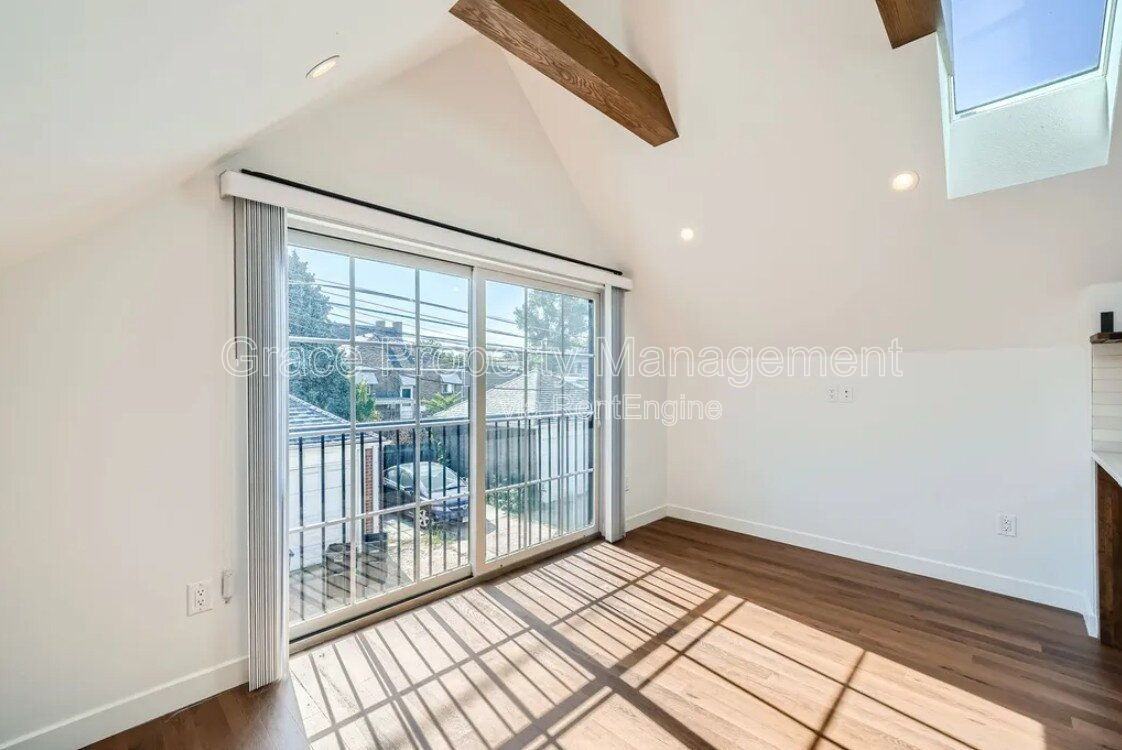 1308 1/2 S Grant St - Photo 5 of 15