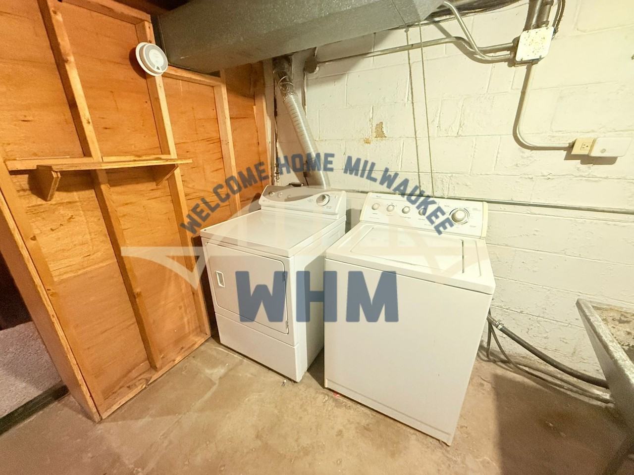 1120 S 114th St - Photo 4 of 13