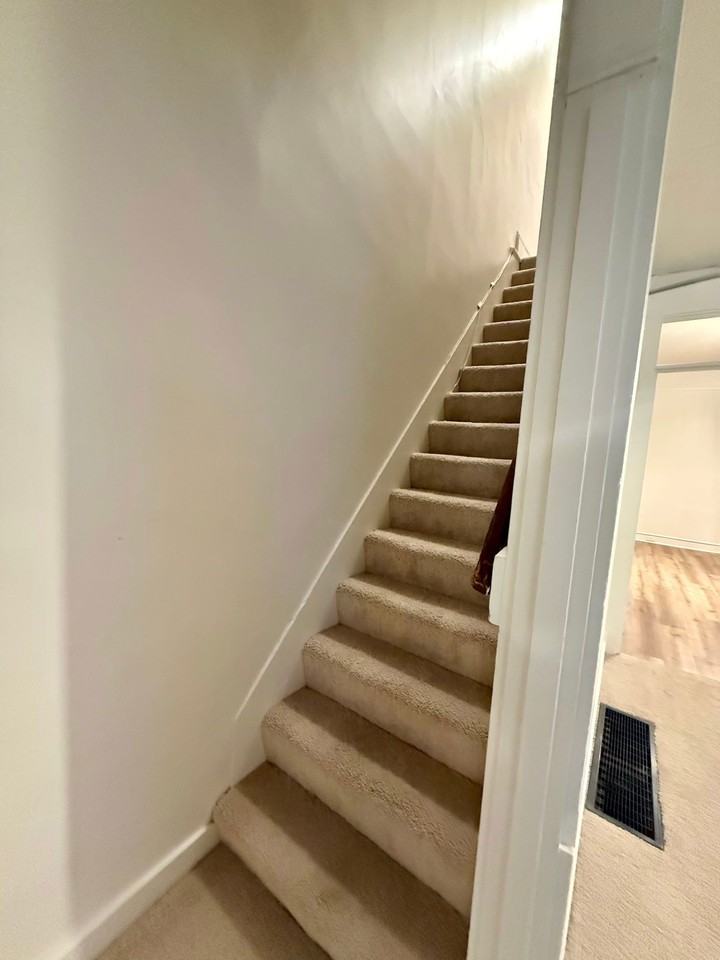 144 E Main St - Photo 5 of 13