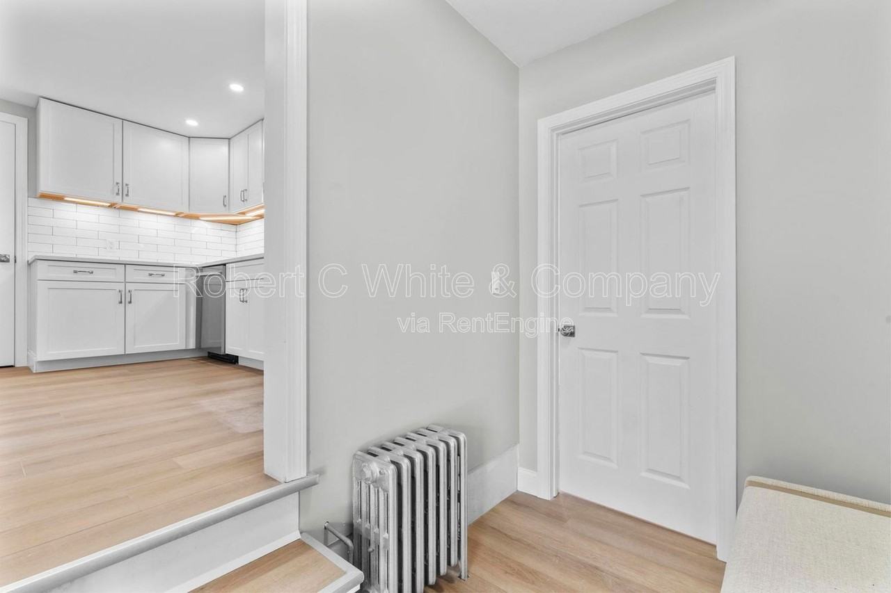 19 Casper Ct - Photo 7 of 27