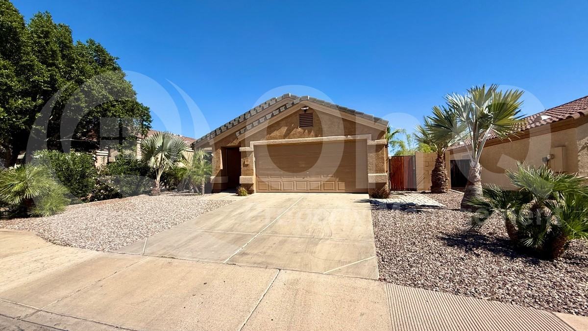 965 S Wildrose - Photo 2 of 21