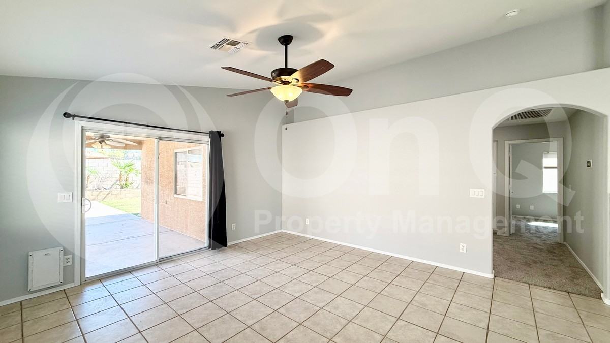 965 S Wildrose - Photo 4 of 21