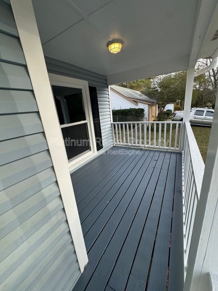 3605 Knoll Crest Trl - Photo 4 of 28