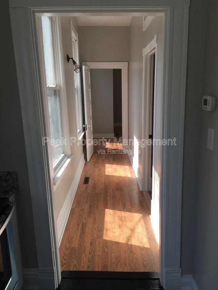 2901 Ellwood Ave #1 - Photo 5 of 24