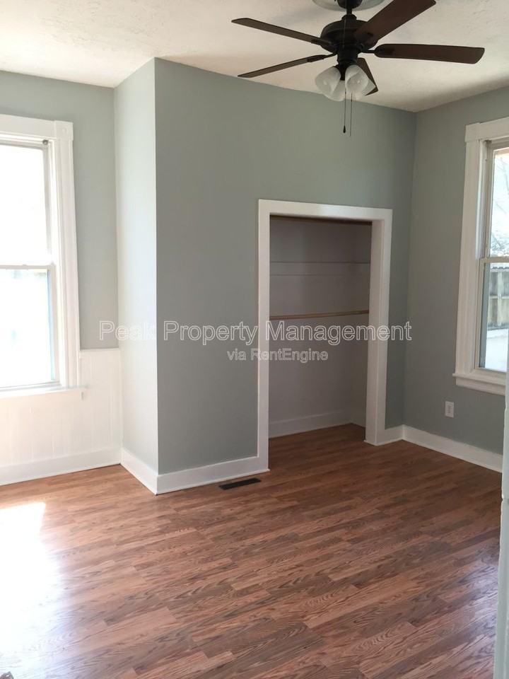 2901 Ellwood Ave #1 - Photo 7 of 24