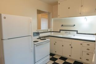 2170 NE Hancock St - Photo 1 of 1
