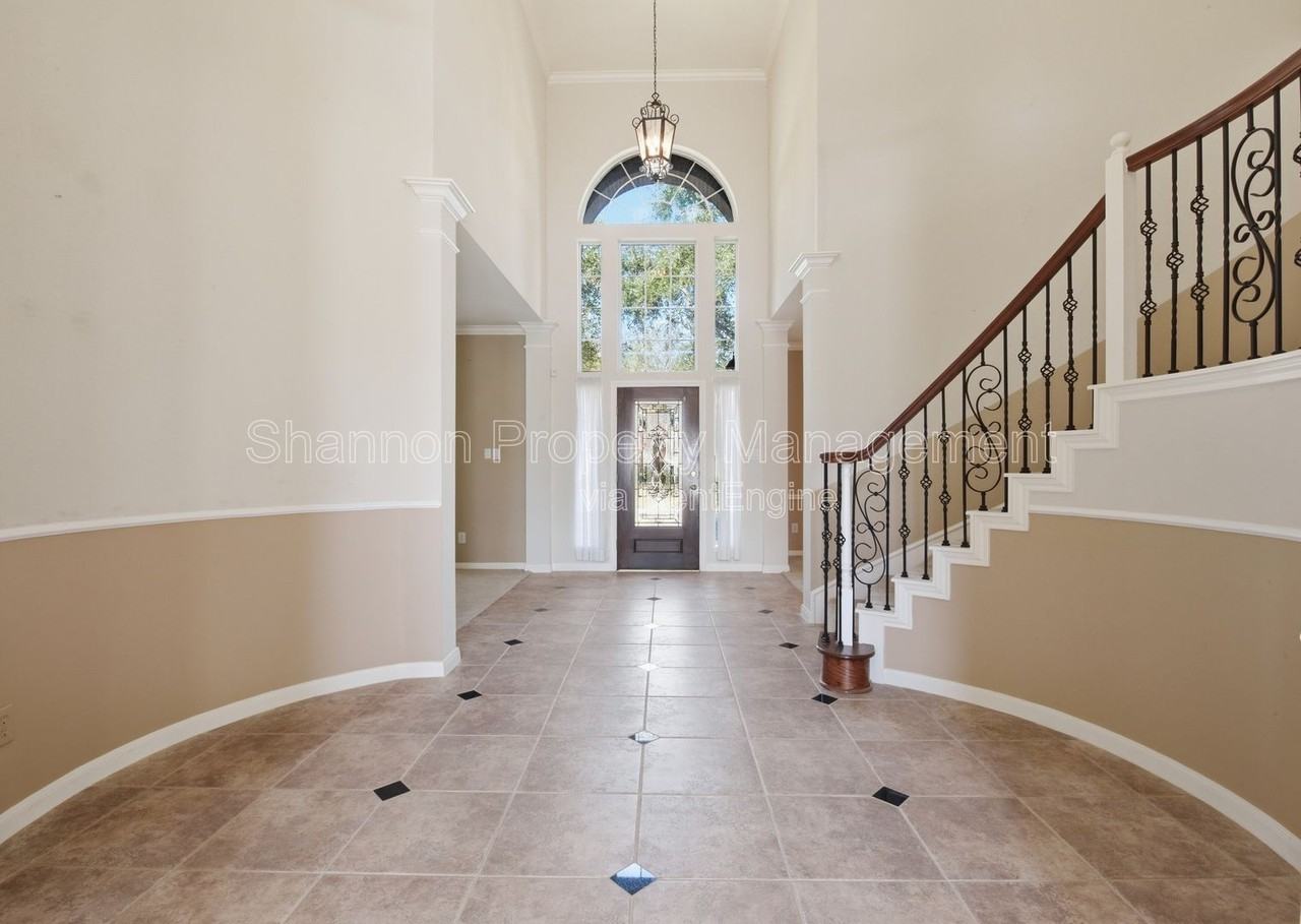 5910 Willowfield Ct - Photo 4 of 50