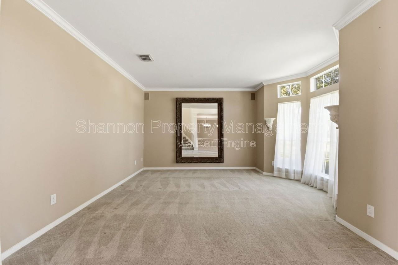 5910 Willowfield Ct - Photo 6 of 50