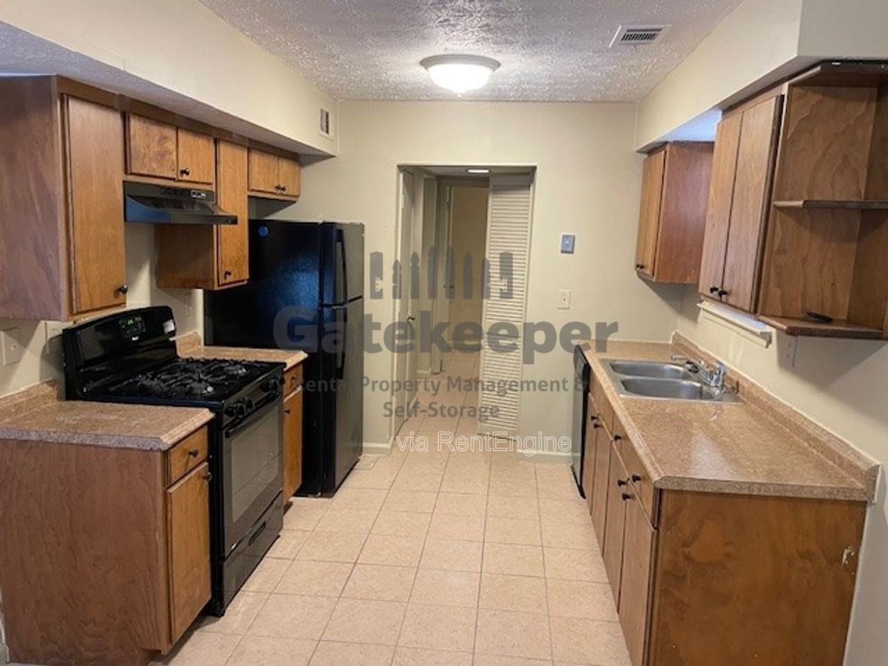 333 Riverbrook Trl - Photo 4 of 14