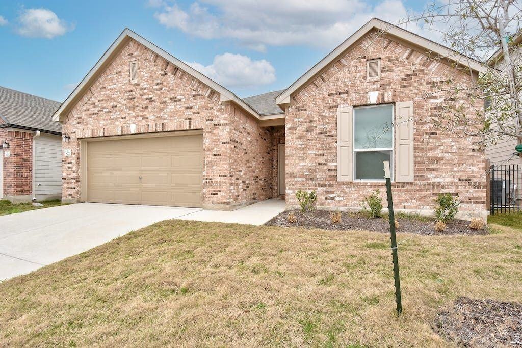 8200 Knoxville Trl - Photo 2 of 26