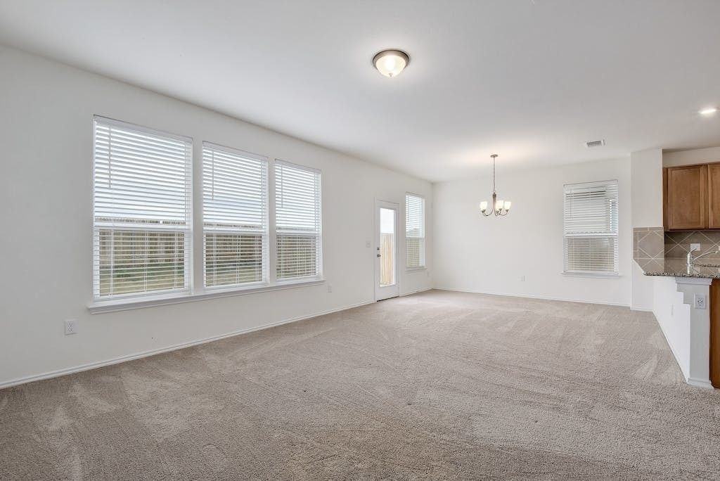 8200 Knoxville Trl - Photo 4 of 26