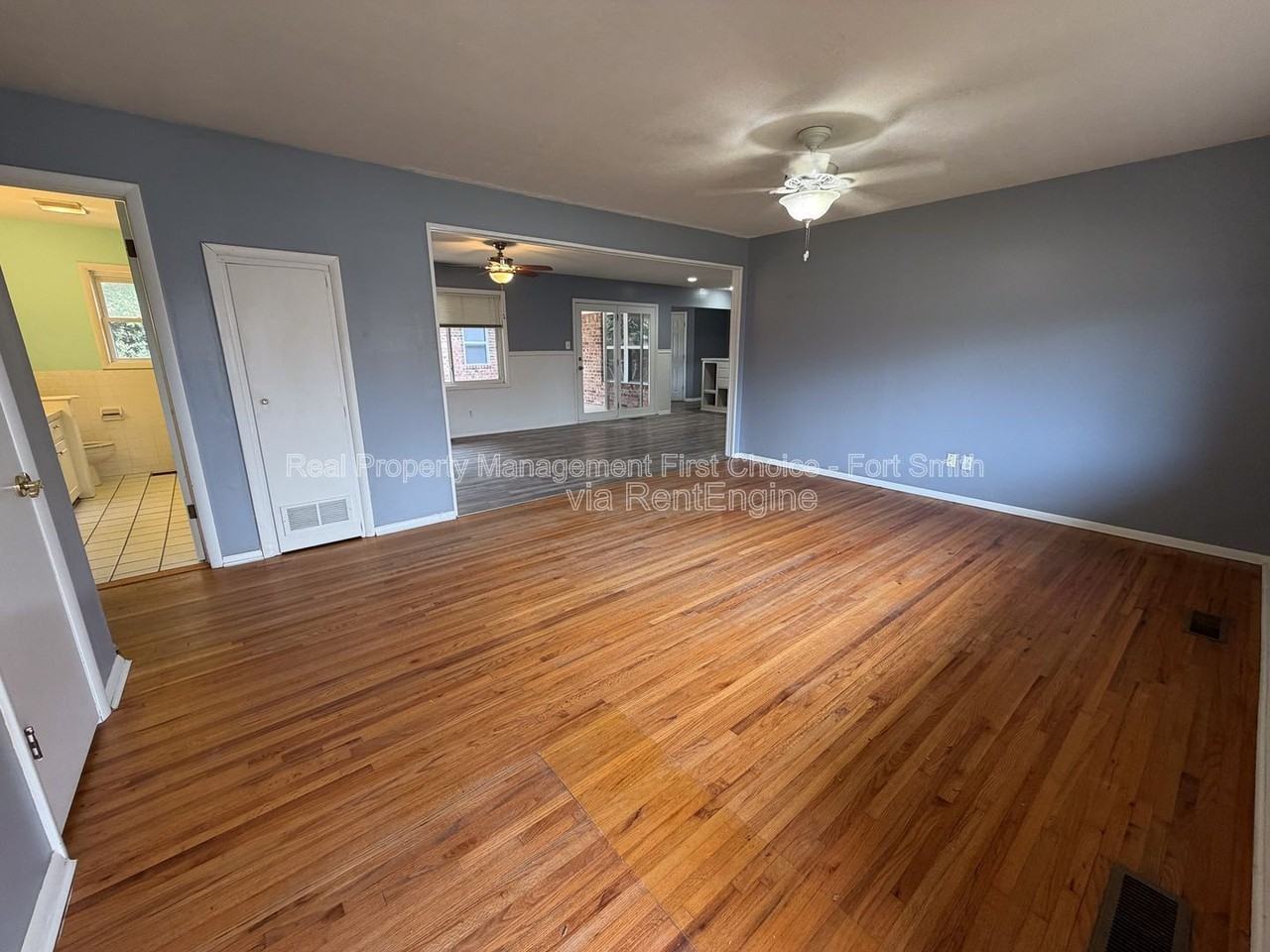 1901 S 72nd St - Photo 2 of 30