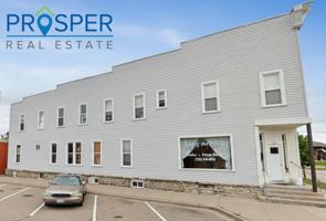 featured image of 1700 Monroe St