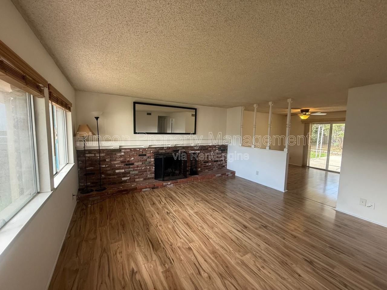 8874 Clinton Ct - Photo 3 of 21