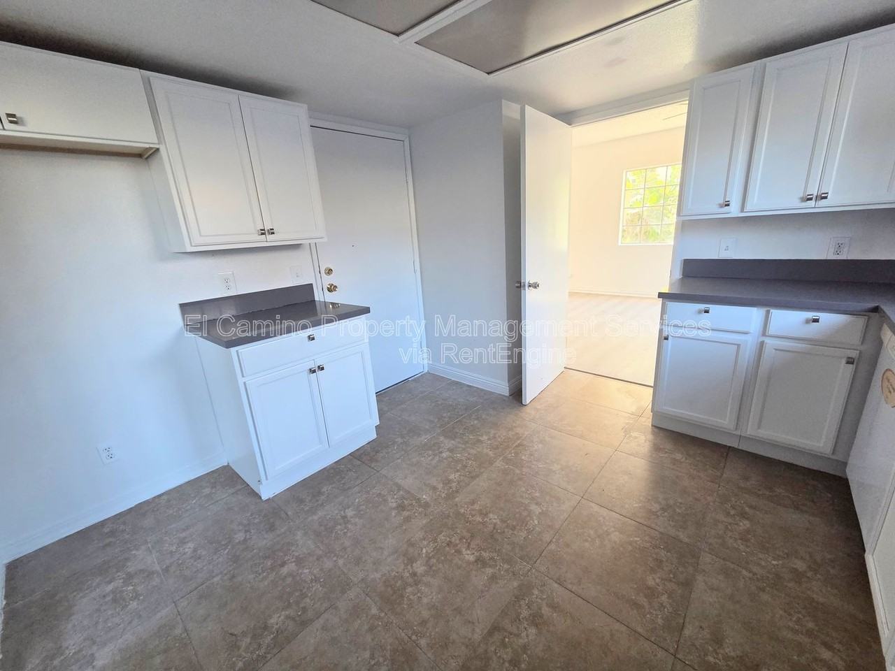 11140 Duncan Ave #C - Photo 6 of 23