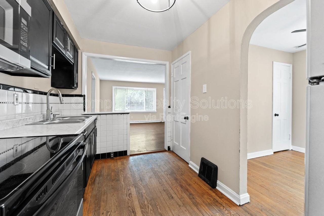 2019 Raven Dr - Photo 2 of 22