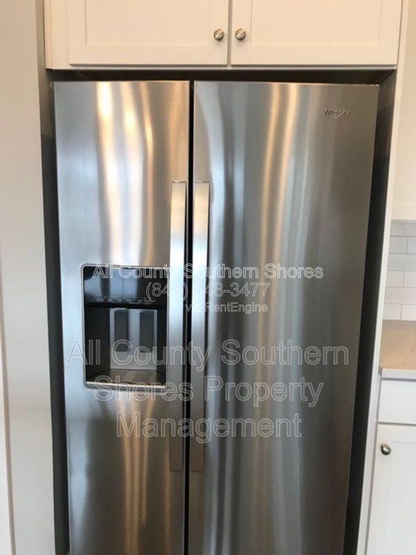 877 Devon Estate Ave - Photo 6 of 25