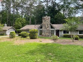 100 Sandown Dr - Photo 1 of 1