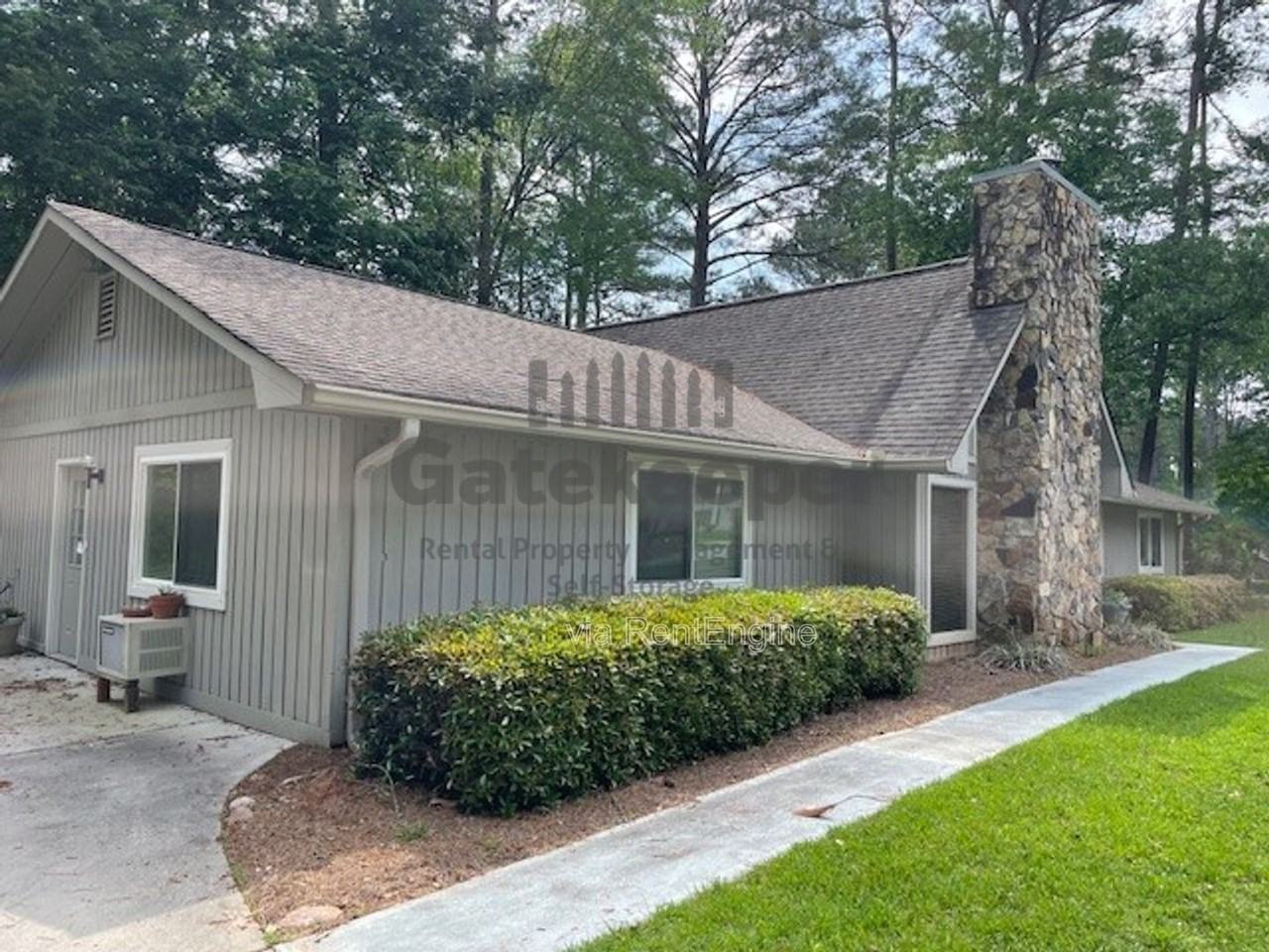 100 Sandown Dr - Photo 2 of 18