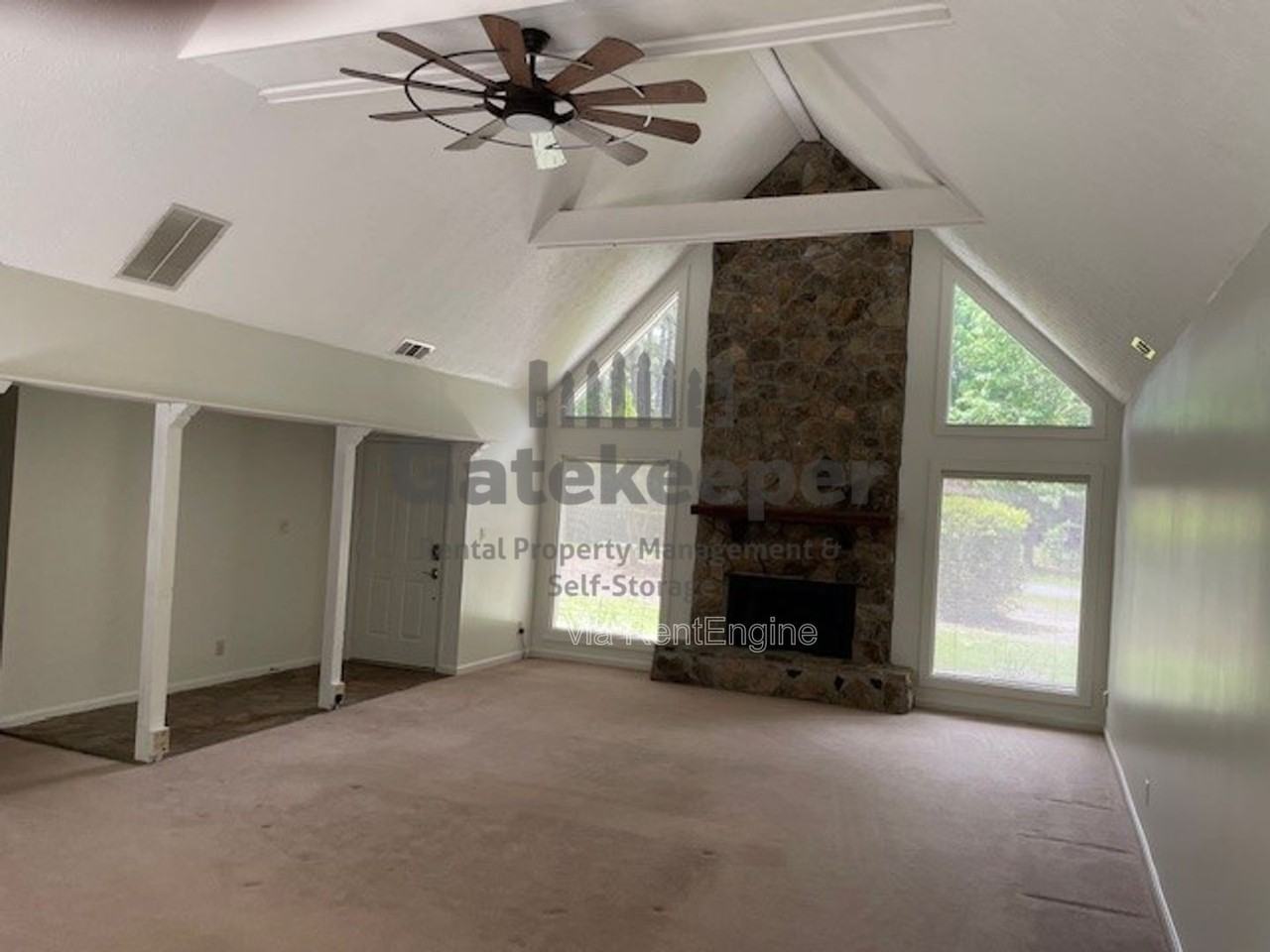 100 Sandown Dr - Photo 3 of 18