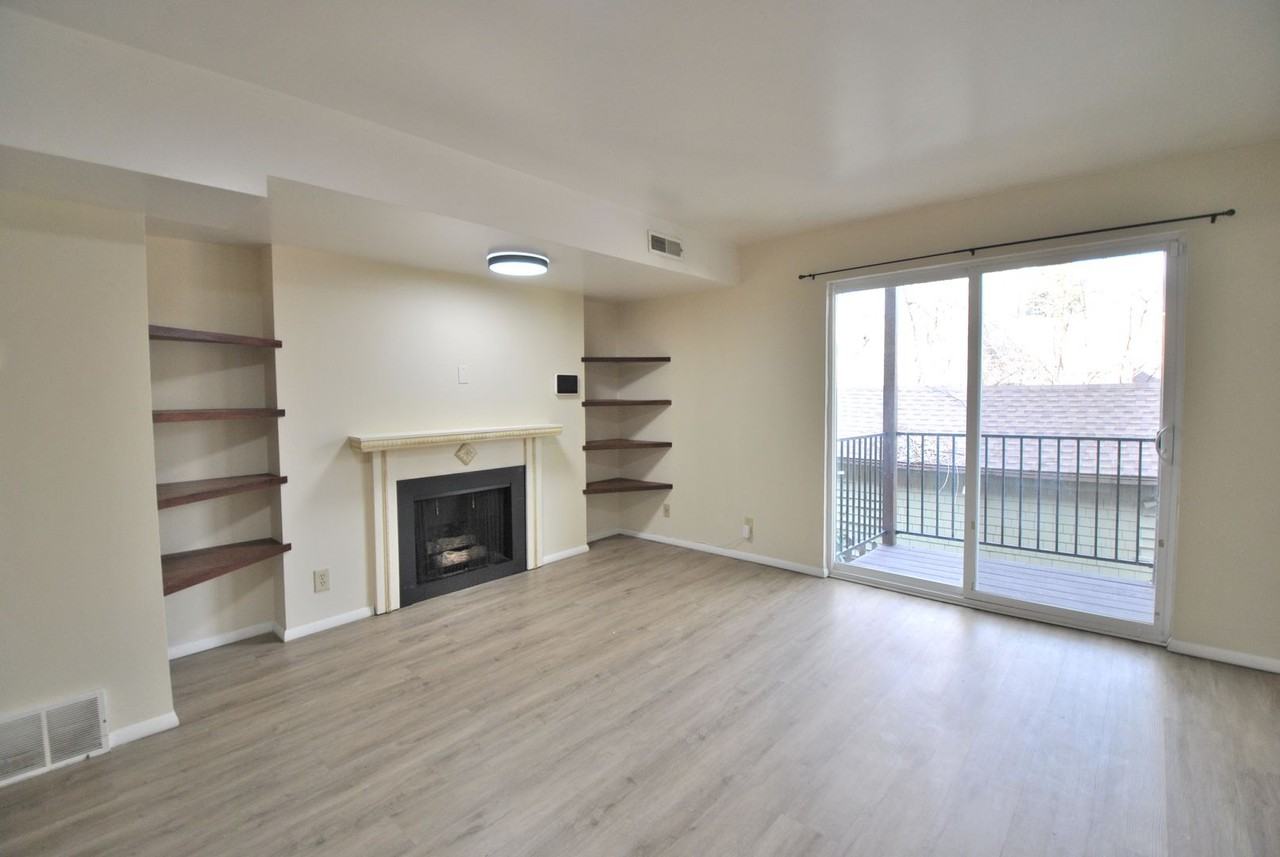 167 E 100 N - Photo 3 of 11